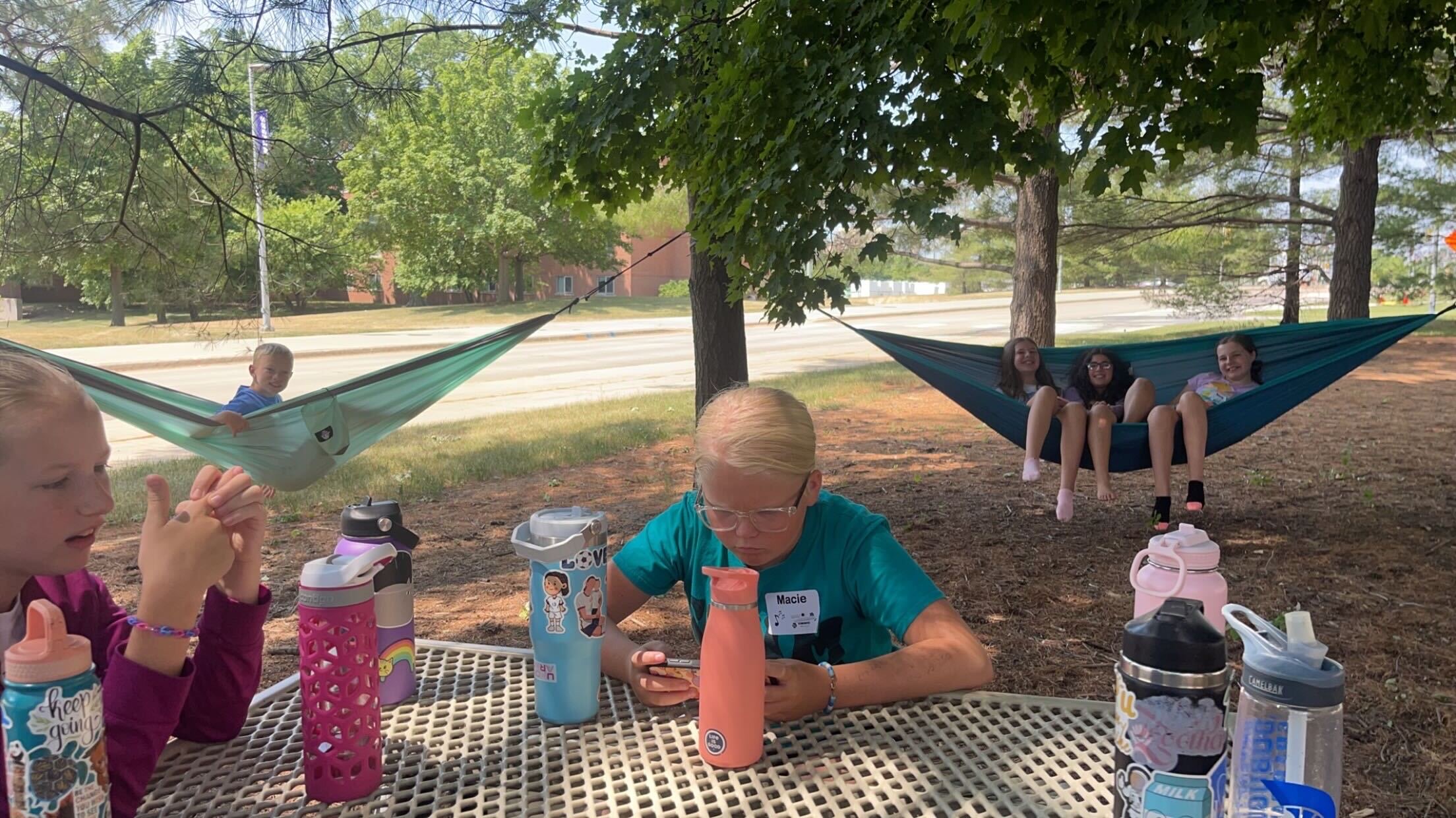 Girls eating lunch outside